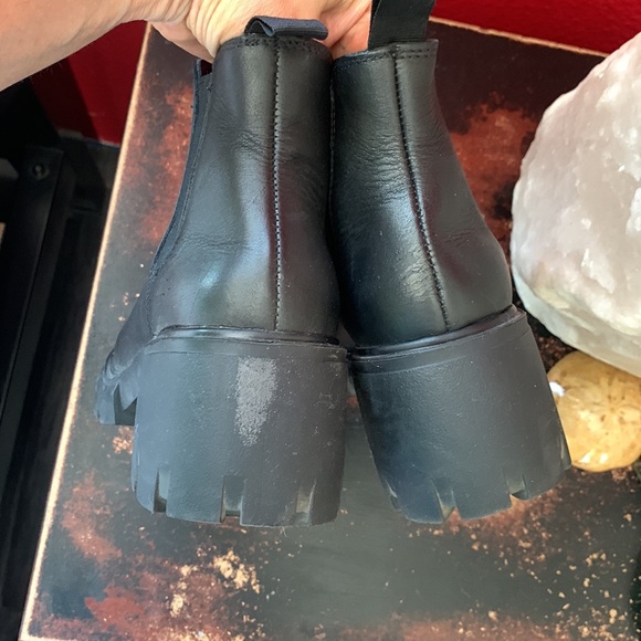 Steve Madden slip on Moto bootie 5 preowned - Picture 9 of 16